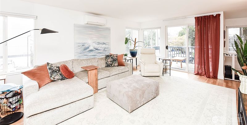 2nd image of 1214 Taylor Avenue N #101