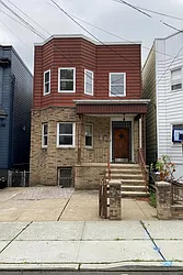 133 Oak Street, #1