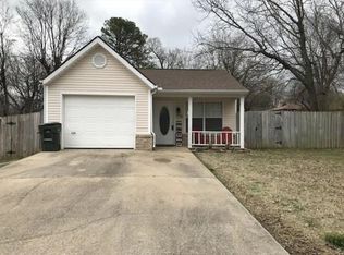1630 N Timbercrest Ave, Fayetteville, AR 72704