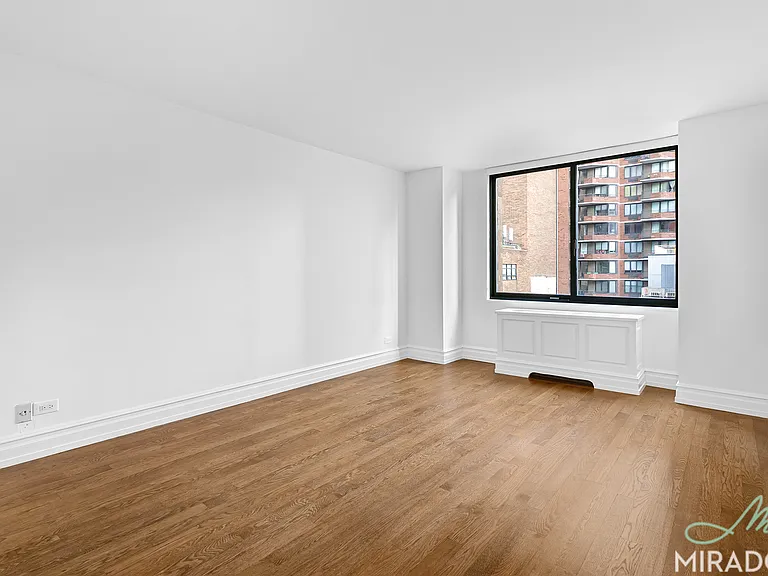 145 W 67th St #4-G — Photo 10