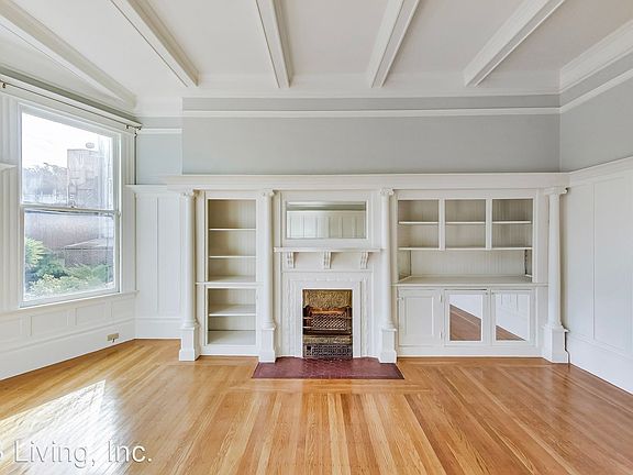 2nd image of 526 Ashbury St #4