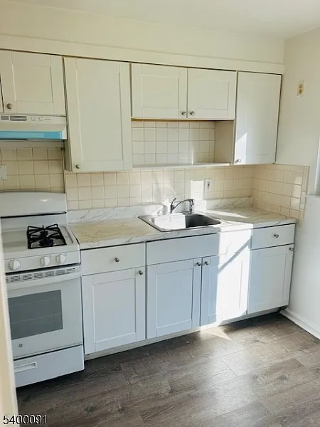 1 bed, 1.0 bath, $3,000 — Photo 2