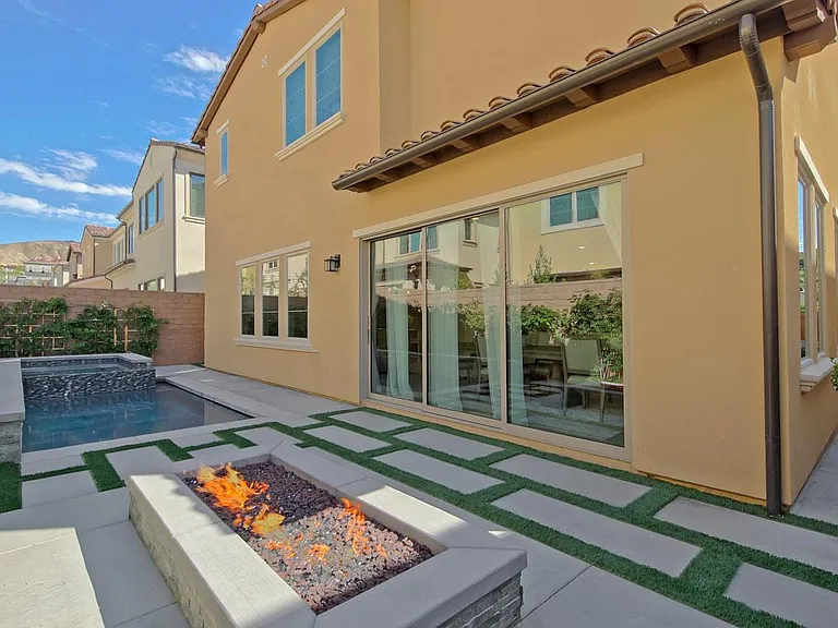 Pool, Spa & Fire Pit - fantastic for entertaining!