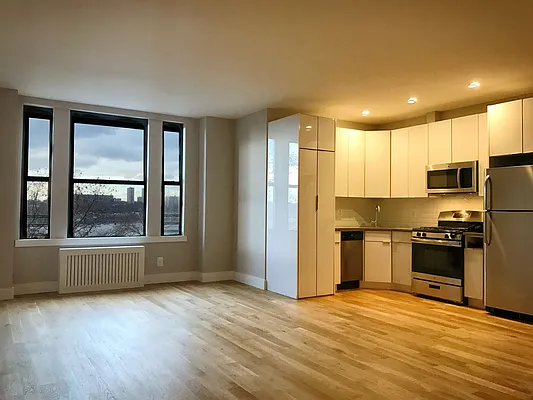 Rented by Luxor Homes & Investment Realty | media 22