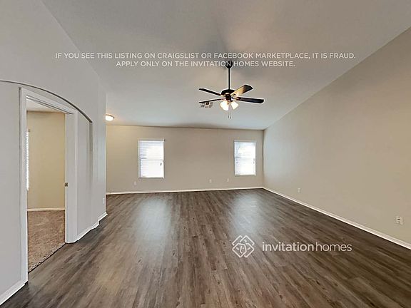 4th image of 1342 E Bradstock Way