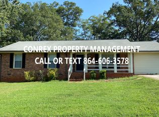 22 Willowood Dr, Spartanburg, SC 29303