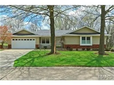 3068 Winding River Dr photo 1