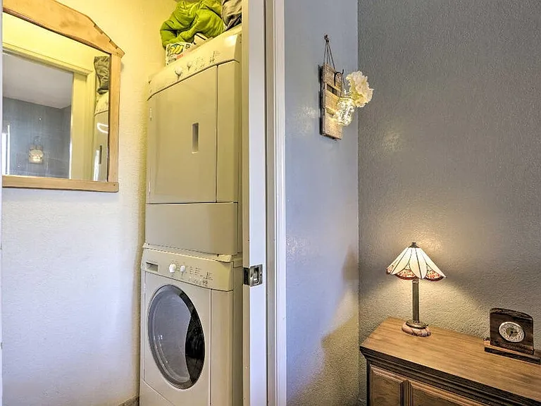 2700 S White Mountain Rd #201 — Photo 14
