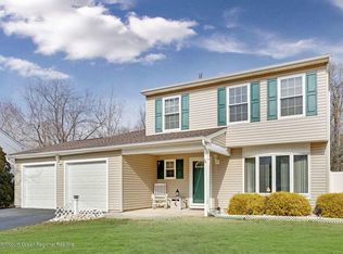 52 Appletree Rd, Howell, NJ 07731