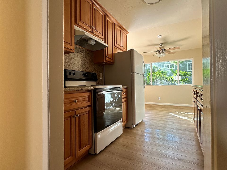 1st image of 2342 California St Unit 15