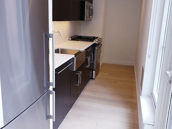 3rd image of 535 W 43rd St S #14A
