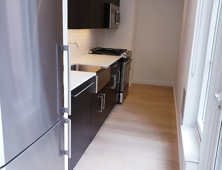 535 W 43rd St S #14A — Photo 3