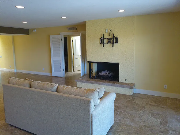 362 Jones Dr — Photo 15
