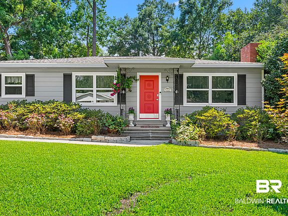 2nd image of 212 Pinecrest Ln