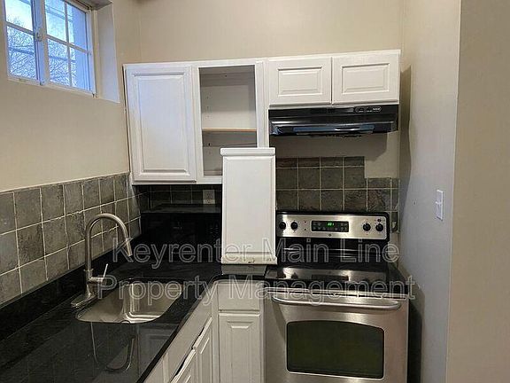 2nd image of 4051 N Broad St #1R