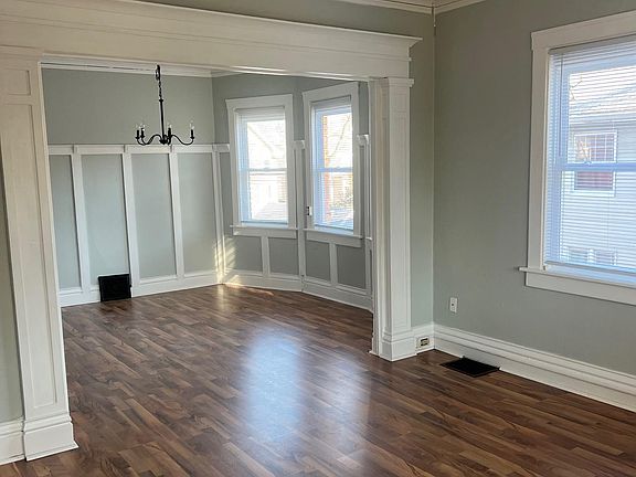 Living Room / Dining Room