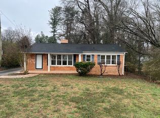 586 Hartness Rd, Statesville, NC 28677