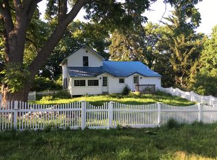 7222 Tucker Rd, Holly, MI 48442