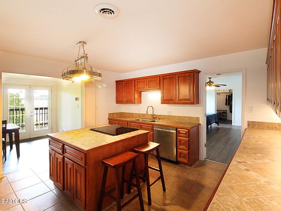 5th image of 233 Sequoyah Trl