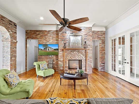 4th image of 2095 High Pointe Dr