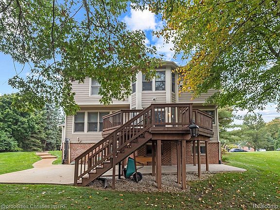 5th image of 6304 Pennington Dr