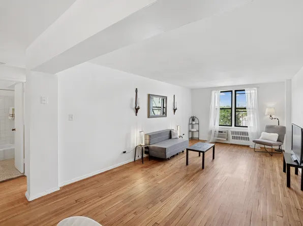 149 Marine Avenue 5M image 3 of 16