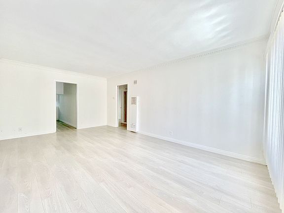 2nd image of 501 S Harvard Blvd #3