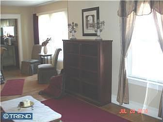5th image of 307 S Colonial Ave
