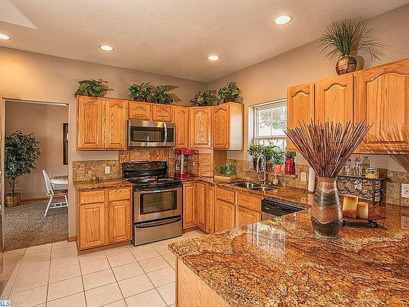 5th image of 3905 Meadow Beauty Dr