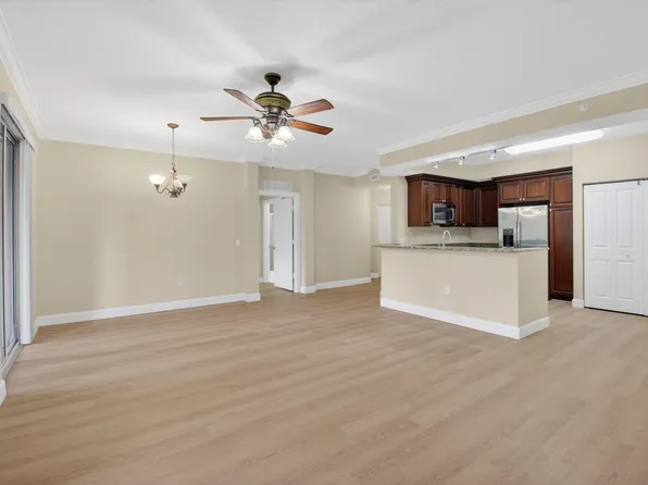 1690 Renaissance Commons Boulevard #1219, Boynton Beach, FL 33426