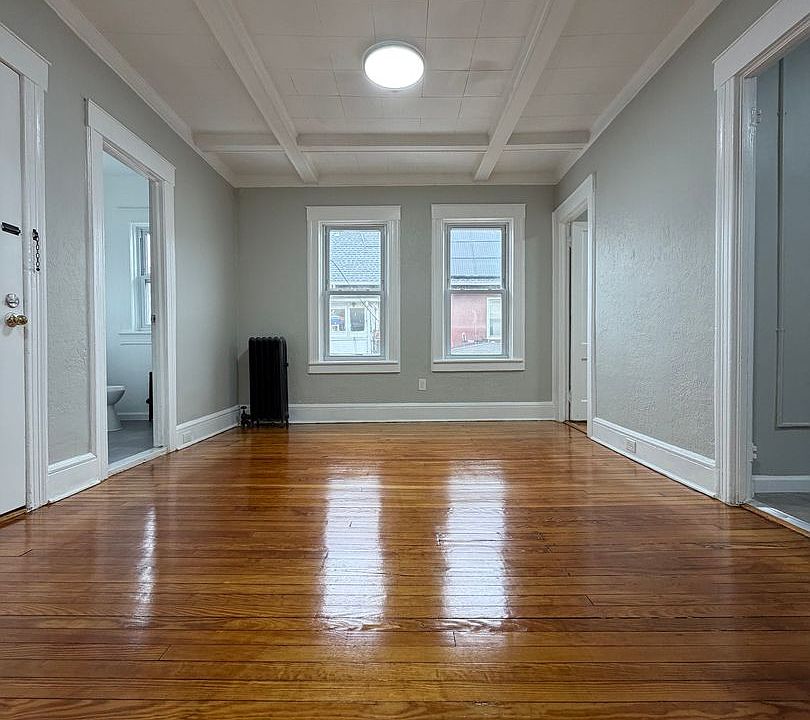 1st image of 2-4 & 6 Eight Duer St N #8D