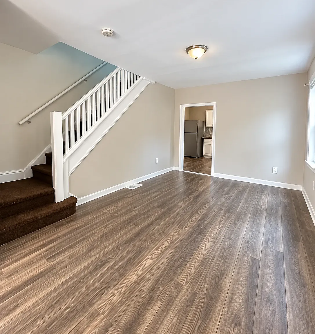 3 bed, $2,200 — Photo 3