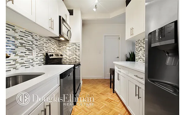 Sold by Douglas Elliman | media 4