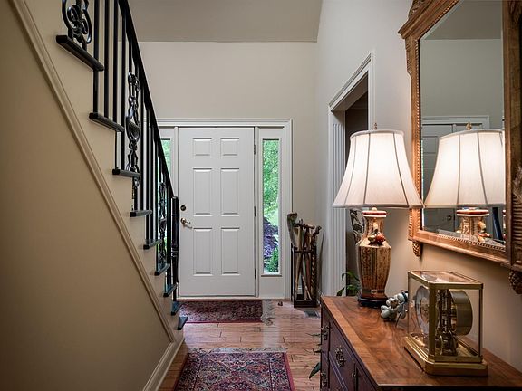 5th image of 4712 Trace Ct