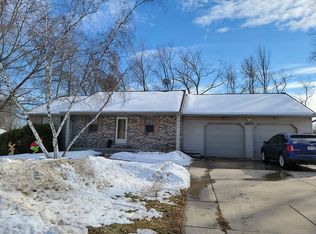 2207 Brick Dr, Green Bay, WI 54303