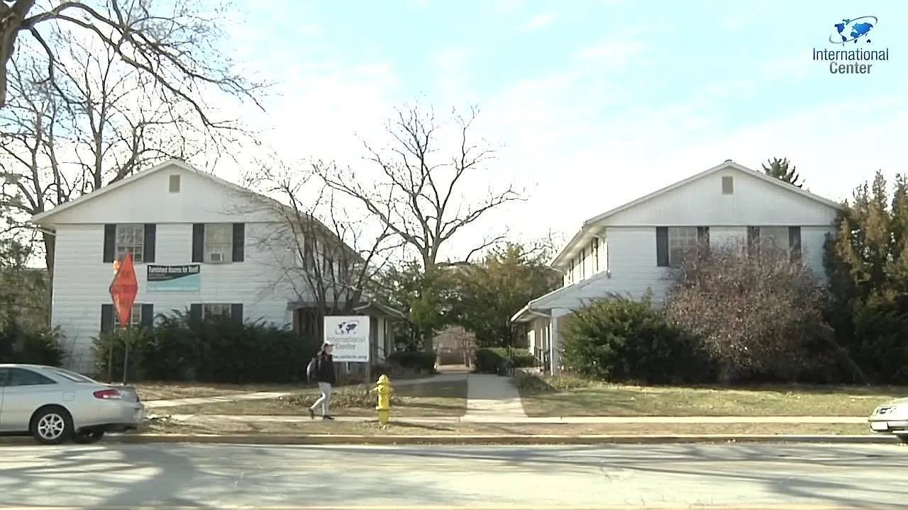 525 N Russell Street — Photo 2