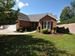 1088 Doulton Cir, Lynchburg, VA 24503