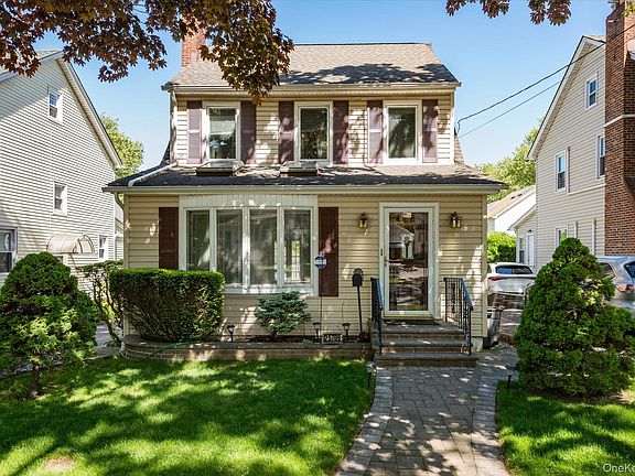 4th image of 257-09 Pembroke Avenue