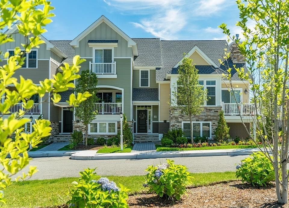 1st image of 63 Boatwrights Loop
