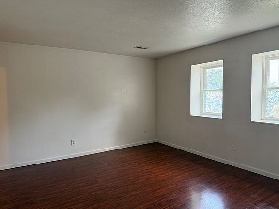 Unit Photo