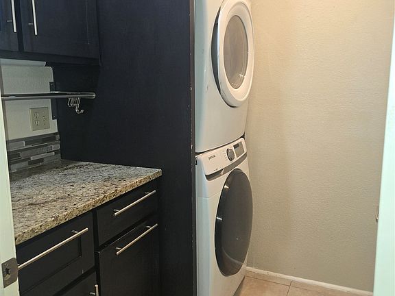 5th image of 1402 Signet Dr