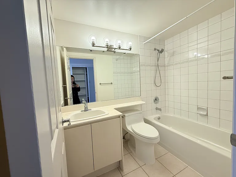 8246 Lansdowne Rd — Photo 9