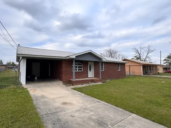 909 Juanita St, Douglas, GA 31533