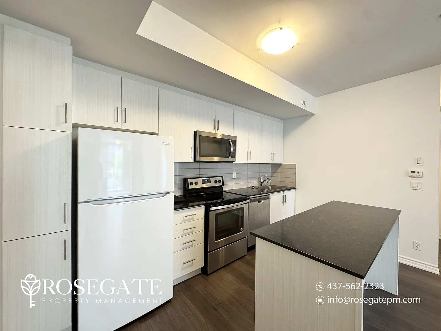 140 Long Branch Avenue Toronto — Photo 2