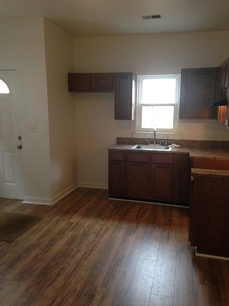 1st image of 2801 Portland Ave