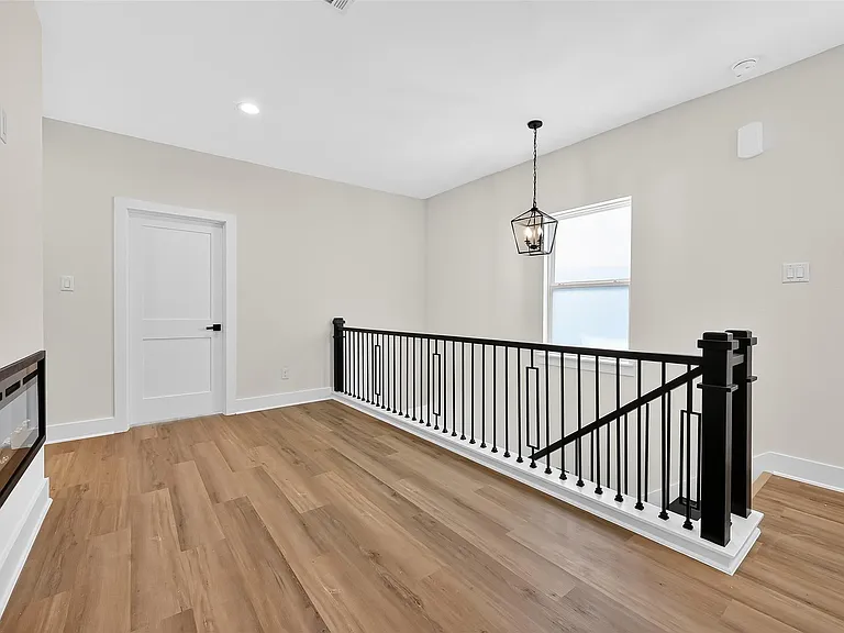 12315 New Jordan Ln — Photo 24