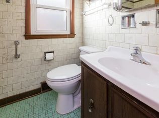 5421 W Rosedale Ave, Chicago, IL 60646