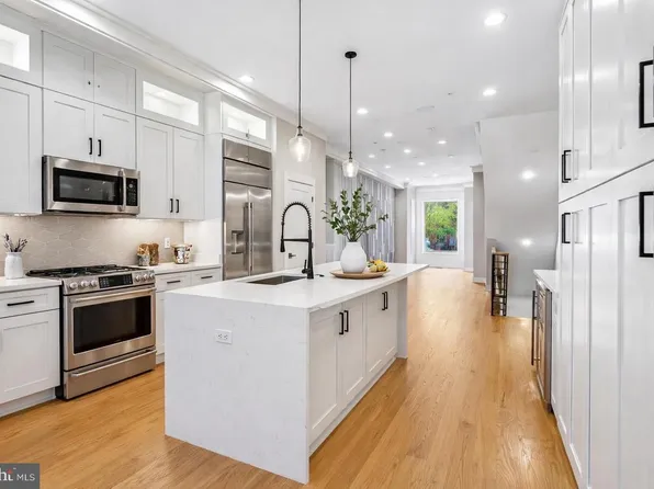 1329 Irving St NW APT 1, Washington, DC 20010