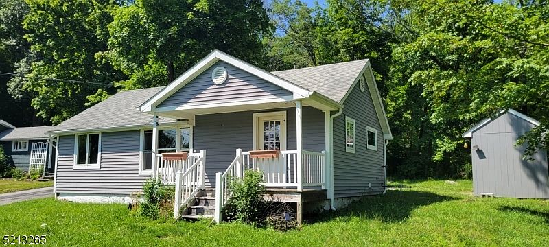 1st image of 19 Snook St