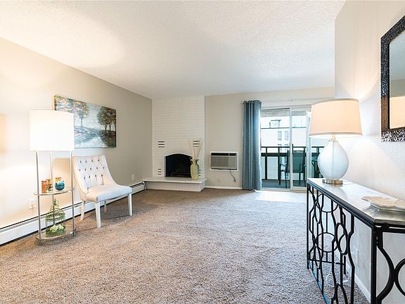 3rd image of 1233 N Ogden St APT 602